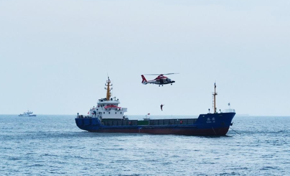河北海域“碧海亮剑”海上溢油和搜救应急综合演习在秦皇岛举办